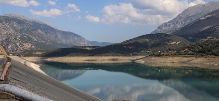 Νερό: Αλλάζει ριζικά η τιμολόγηση με φόντο τη λειψυδρία –  Τα έργα αντιμετώπισης και οι πιθανές αυξήσεις