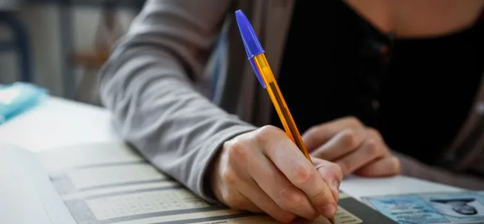 «Στενεύουν» το Λύκειο και την είσοδο στα ΑΕΙ