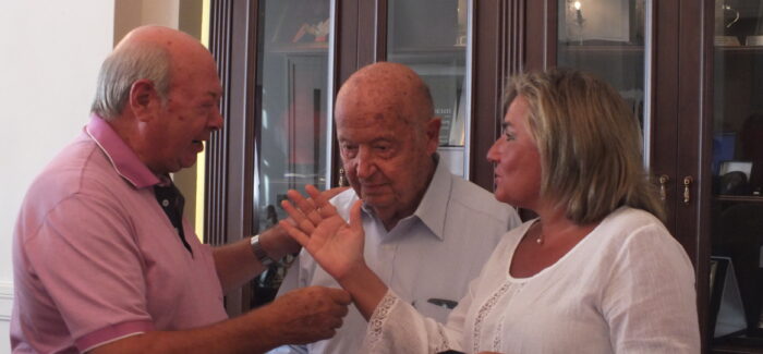 Ο Μίμης Πλέσσας στην Κεφαλονιά