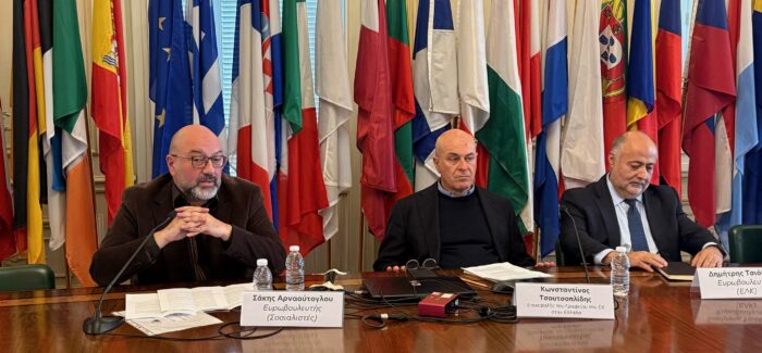 Σάκης Αρναούτογλου: Η νέα γενιά δημοσιογράφων «χτίζει γέφυρες» μεταξύ Ευρώπης και πολιτών