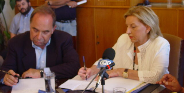 Η Φάνη Πάλλη Πετραλιά στην Κεφαλονιά 2006