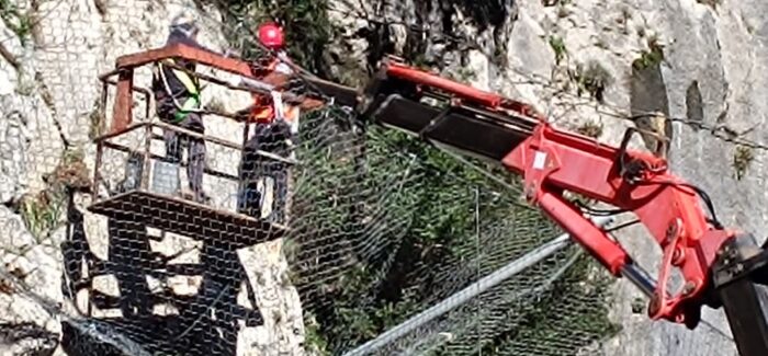 Έργα συντήρησης, επισκευής και καθαρισμού στους φράκτες ανάσχεσης βραχοπτώσεων στο Φαράγγι του Πόρου Κεφαλονιάς!