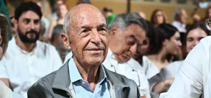 Πέθανε ο Κώστας Σημίτης