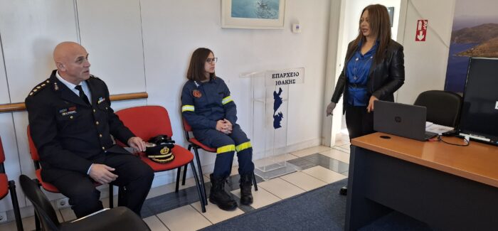 Εθιμοτυπική επίσκεψη του Διοικητή της Πυροσβεστικής Υπηρεσίας  Κεφαλλονιάς και Ιθάκης στην Έπαρχο Ιθάκης