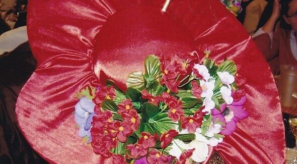 ΛΥΚΕΙΟ ΕΛΛΗΝΙΔΩΝ: ΑΠΟΚΡΙΑΤΙΚΟΣ ΧΟΡΟΣ.