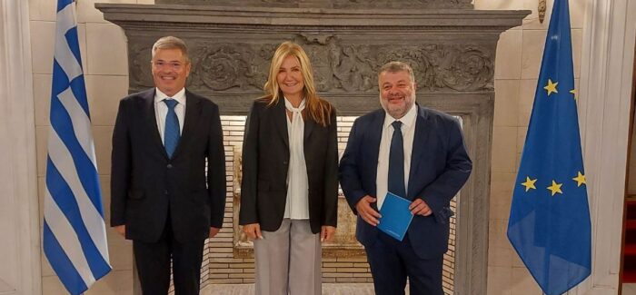 Μη χαλάτε την πόζα…