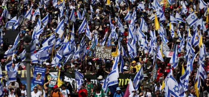 Ισραήλ: Τεράστια διαδήλωση εναντίον του Νετανιάχου