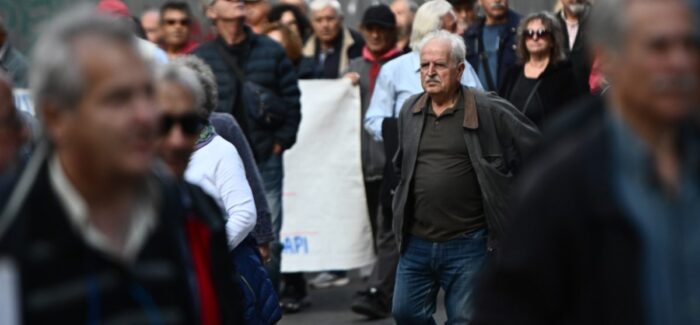 Συνταξιούχοι: Πάσχα με άδειο πορτοφόλι – Αίτημα για επιταγή φτώχειας