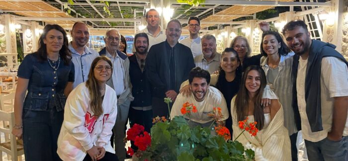 Συνεργασία και ανάπτυξη σχέσεων με την αεροπορική εταιρεία Sundor……..