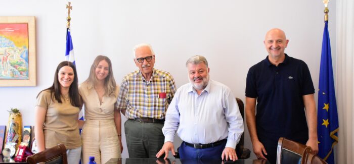 Επίσκεψη καθηγητή Γουργουλιάνη και Κινητής Μονάδας Ελληνικής  Πνευμονολογικής Εταιρείας στον Δήμαρχο Αργοστολίου