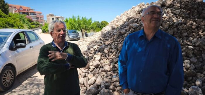 Επί τόπου έλεγχος του Αντιπεριφερειάρχη Σωτήρη Κουρή στα έργα  στα Λιμένια (Σαρακήνικο) του Πόρου Κεφαλονιάς!