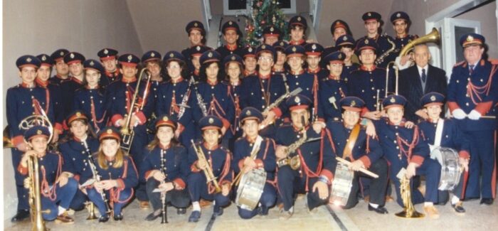 ΑΛΛΗΛΕΓΓΥΗ ΚΑΙ ΔΙΚΑΙΟΣΥΝΗ ΣΤΗ ΦΙΛΑΡΜΟΝΙΚΗ ΣΧΟΛΗ