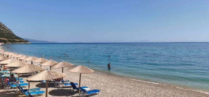 Η βραβευμένη Παραλία Αράγια του Πόρου Κεφαλονιάς στον ΣΚΑΪ από την Χριστίνα Σούζη!