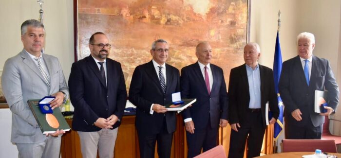 Υφυπουργός  Στέφανος Γκίκας Tα νησιά του Ιονίου πήραν 1.900.000 €.