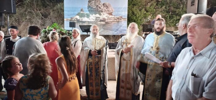 Με κατάνυξη έγινε ο Μέγας Εσπερινός και η Περιφορά της Ιερής  Εικόνας του Σωτήρος στον Πόρο Κεφαλονιάς!