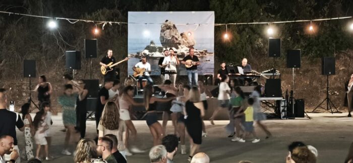 “Βούλιαξε” ο Πόρος Κεφαλονιάς στο διήμερο πανηγύρι της Μεταμόρφωσης του Σωτήρος!