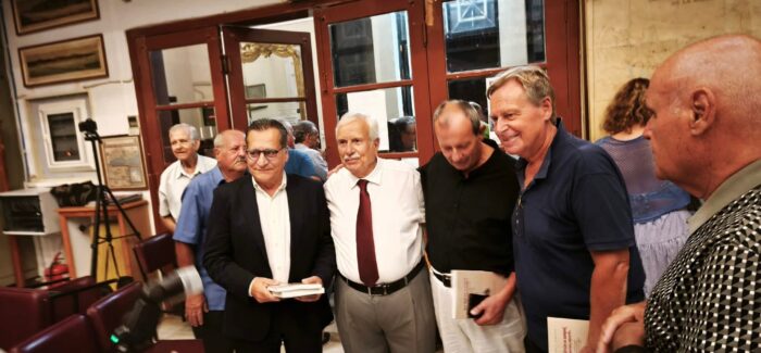 Άκρως επιτυχημένη υπήρξε η παρουσίαση του νέου βιβλίου του Παναγή Σιμωτά!