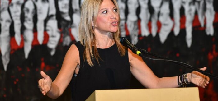 Μαρία Καρυστιανού από το Αργοστόλι: Σχέδιο Συγκάλυψης στο  Έγκλημα των Τεμπών