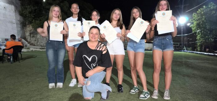 Ο “Πρόνησος” αντάμευσε τους εθελοντές του για την ακούραστη προσφορά τους στον πολιτιστικό σύλλογο!