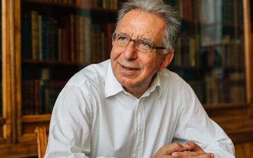 Θανάσης Φωκάς: «Μπορείς να απελευθερωθείς από τα social media και να  στραφείς στον εαυτό σου;»