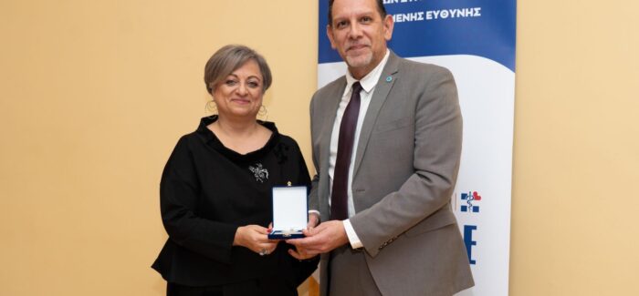 «Ο Υφυπουργός Υγείας βράβευσε το Ιόνιο Πανεπιστήμιο για τη  διαχρονική στήριξή του στον Κοι.Σ.Π.Ε Κέρκυρας»