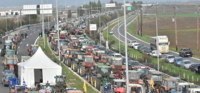 Πανελλαδική Επιτροπή Μπλόκων: Πανελλαδική σύσκεψη των μπλόκων την Κυριακή 4 Γενάρη στα Μάλγαρα