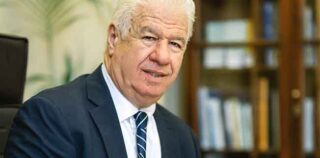 Κομβική απόφαση για τον τουρισμό:  Εξαίρεση των Βρετανών επισκεπτών από τον βιομετρικό έλεγχο