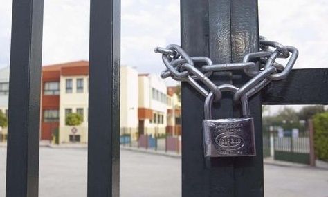Καταγγελία για τα σχολεία λόγω κακοκαιρίας