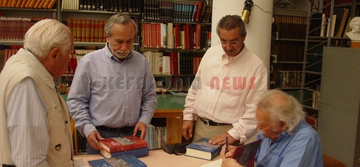 Μανώλης Γλέζος