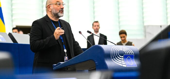 Σάκης Αρναούτογλου προς Κομισιόν: «Το νερό χάνεται. Η Ελληνική Κυβέρνηση καθυστερεί και οι αγρότες πληρώνουν»