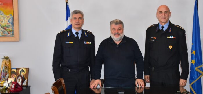 Επίσκεψη νέου Περιφερειακού Διοικητή Πυροσβεστικών Υπηρεσιών Ιονίων Νήσων, στον Δήμαρχο Αργοστολίου