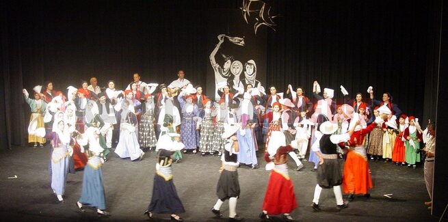 Χορευτικός Σύλλογος Ο ΜΠΑΛΛΟΣ