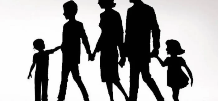 ΠΑΣΧΑΛΙΝΗ ΕΚΔΗΛΩΣΗ & ΚΑΤΑΣΚΕΥΑΣΤΙΚΟ ΕΡΓΑΣΤΗΡΙ ΛΑΜΠΑΔΑΣ