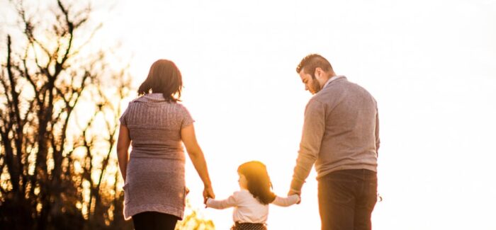 Η Στήριξη στους Γονείς:   Πώς η Φροντίδα του Εαυτού Ενισχύει τη Γονεϊκότητα