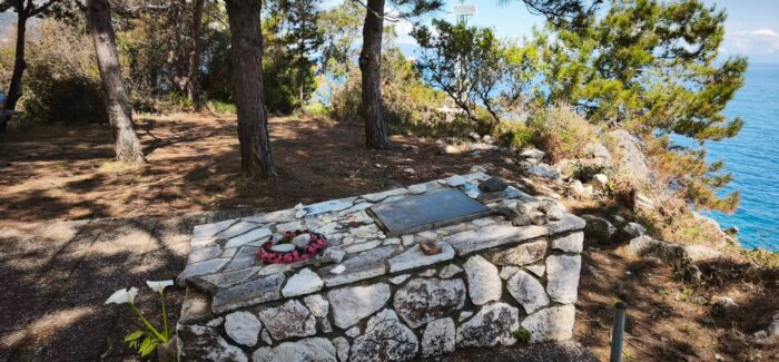 “Προσκύνημα” στο Μνημείο του Υποβρυχίου Περσέας στον  Σαρακήνικο του Πόρου Κεφαλονιάς!