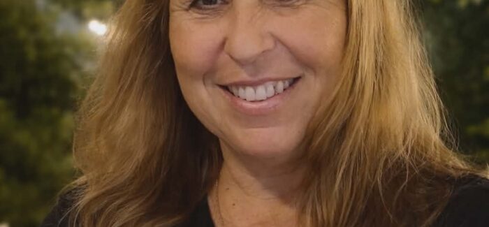 Ευχαριστήριο για τη συμπαράσταση στην απώλεια της μητέρας μας Μέμης Κόμητα