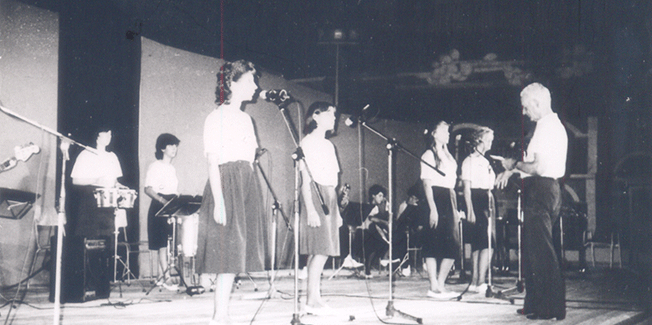 Μαέστρος Δημήτρης Καλκάνης.