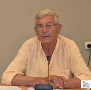 Επανεξελέγη πρόεδρος του Δημοτικού Συμβουλίου Αργοστολίου ο κ.  Νικόλας Βαλλιανάτος.
