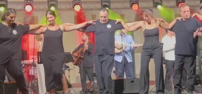 Μια βραδιά γεμάτη μουσική, συγκίνηση, χαμόγελα και προσφορά – Ο  ΥΠΕΡΙΩΝΑΣ ένωσε ξανά την Κεφαλονιά