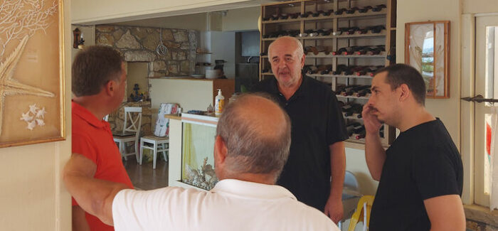 Κεφαλονιά: Την εγκατάλειψη των πληγέντων από την πυρκαγιά στην περιοχή του Ελείου – Πρόννων ανέδειξε η περιοδεία του ΚΚΕ (ΦΩΤΟ)
